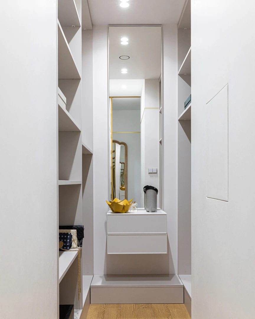 Автор А-СТУДИЯ, дизайнер АННА ИСУПОВА