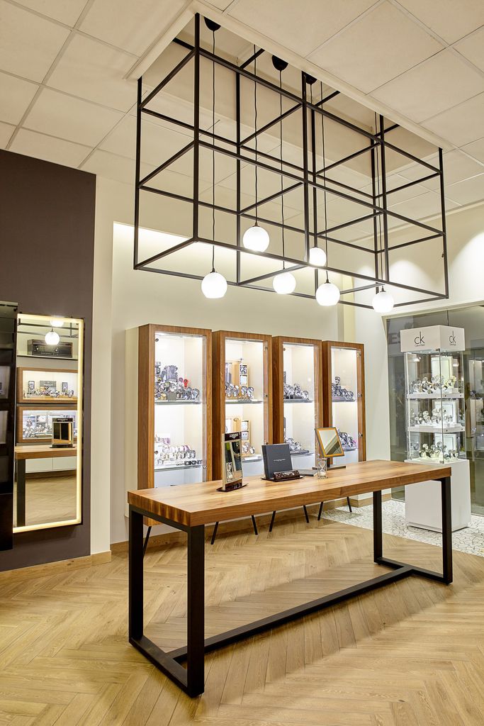 Автор дизайнер АНТОН ЛАЛЕТИН