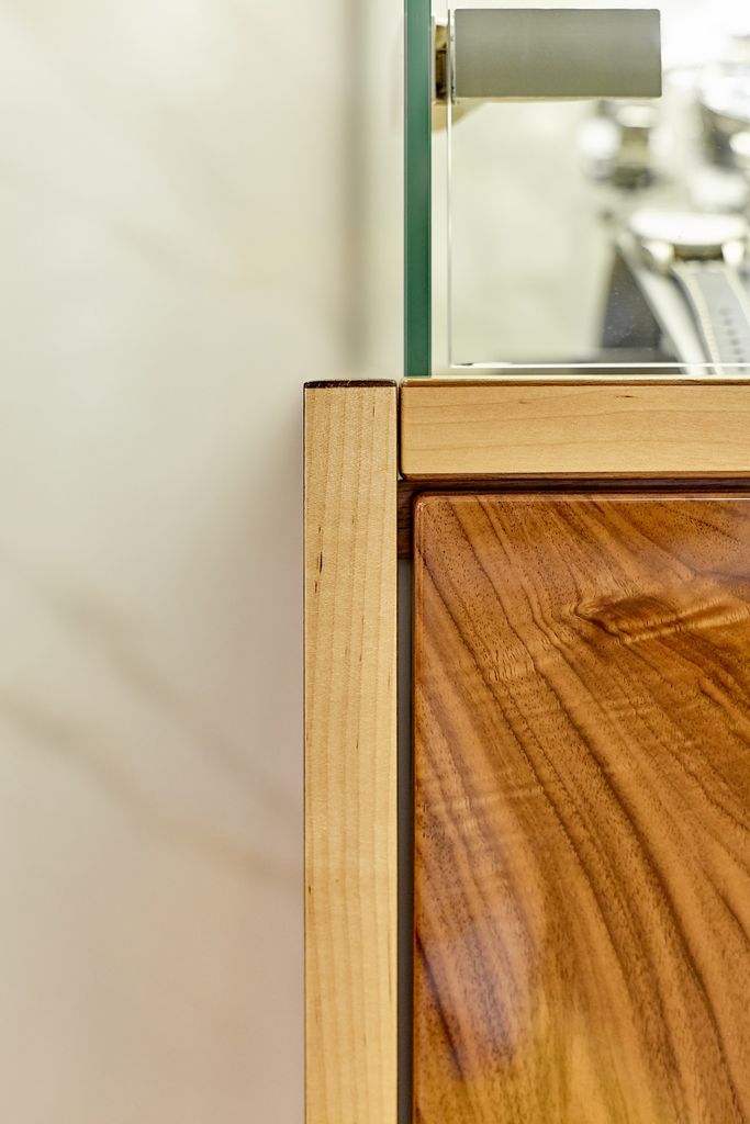 Автор дизайнер АНТОН ЛАЛЕТИН