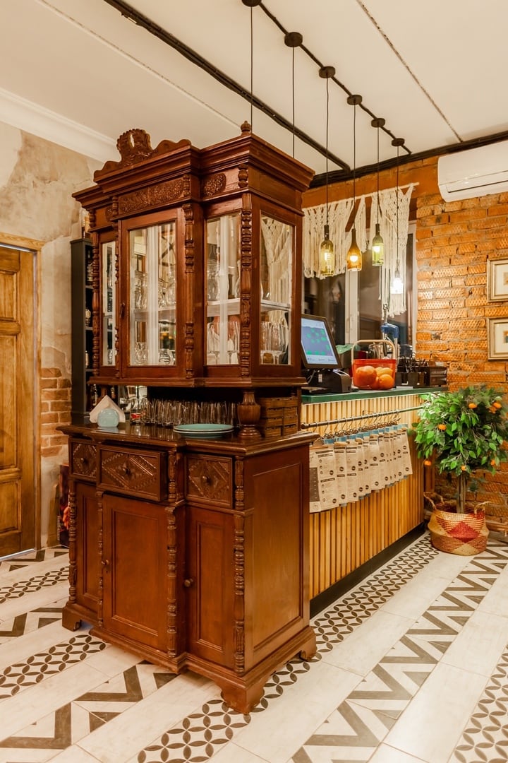 Автор дизайн-студия 13.12