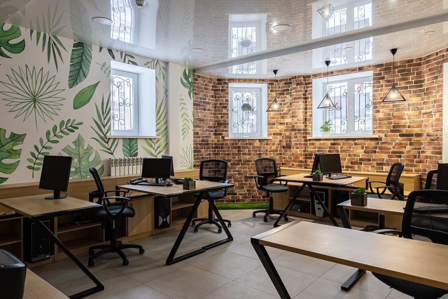 Автор дизайн-студия АТРИУМ, руководитель Олег Рожнев