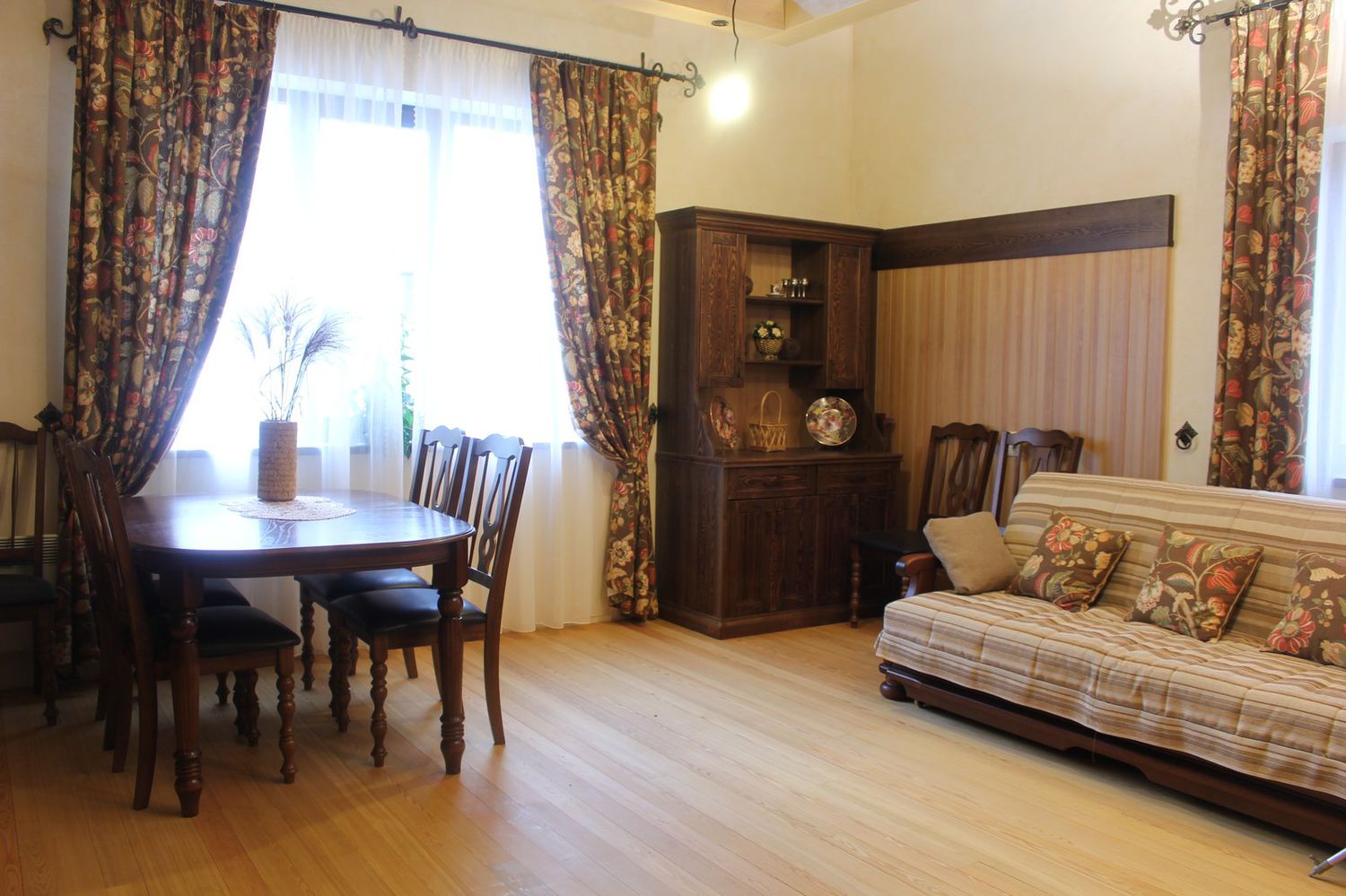 Автор дизайн-студия GRAND