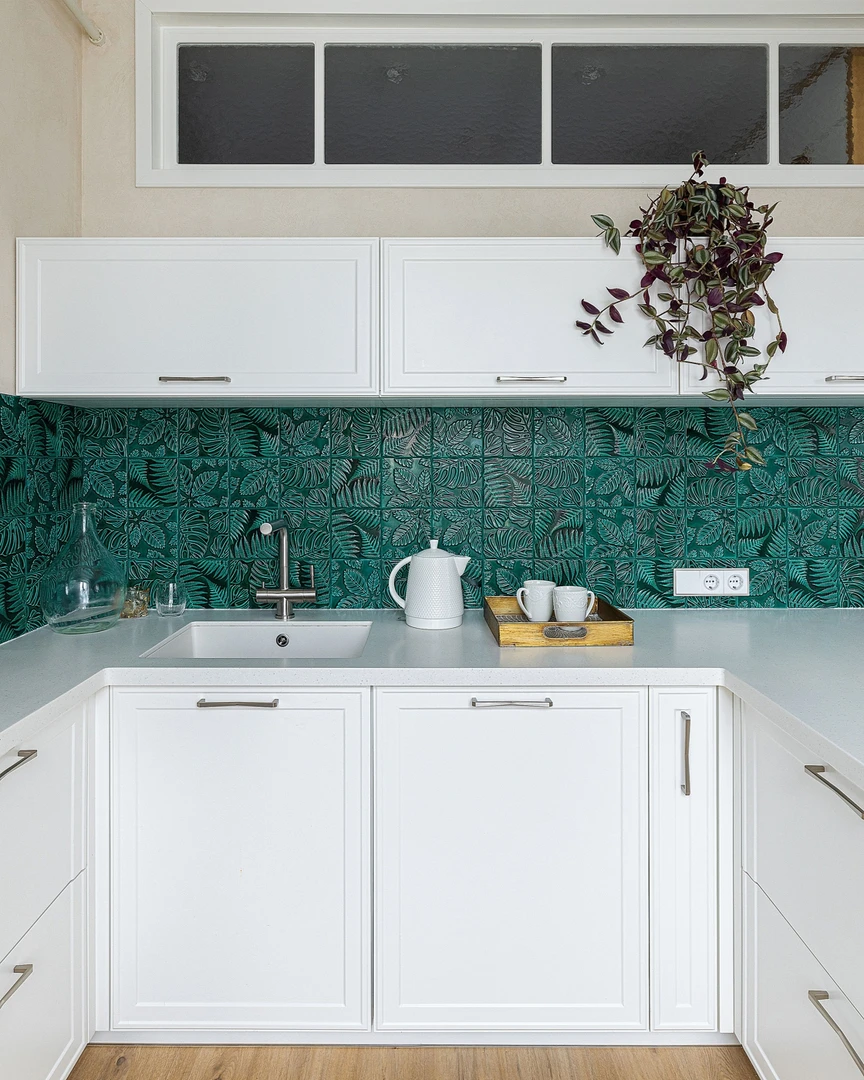 Автор студия дизайна НАТАЛЬИ УШАКОВОЙ