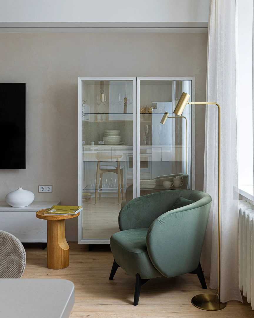 Автор студия дизайна НАТАЛЬИ УШАКОВОЙ