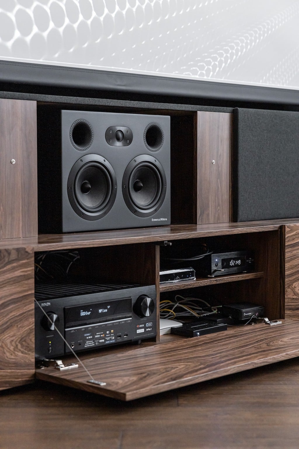 Автор дизайнер ДМИТРИЙ ИГУМНОВ