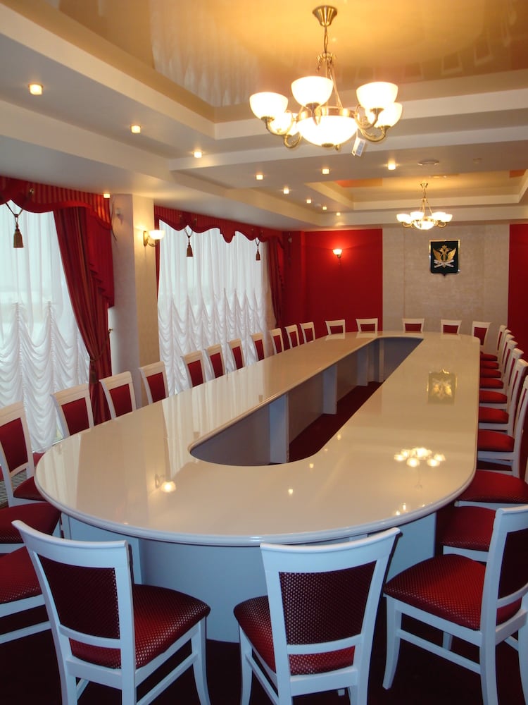 Автор дизайн-студия ИНТЕРЬЕР-WEST, руководитель Андрей Андреевский