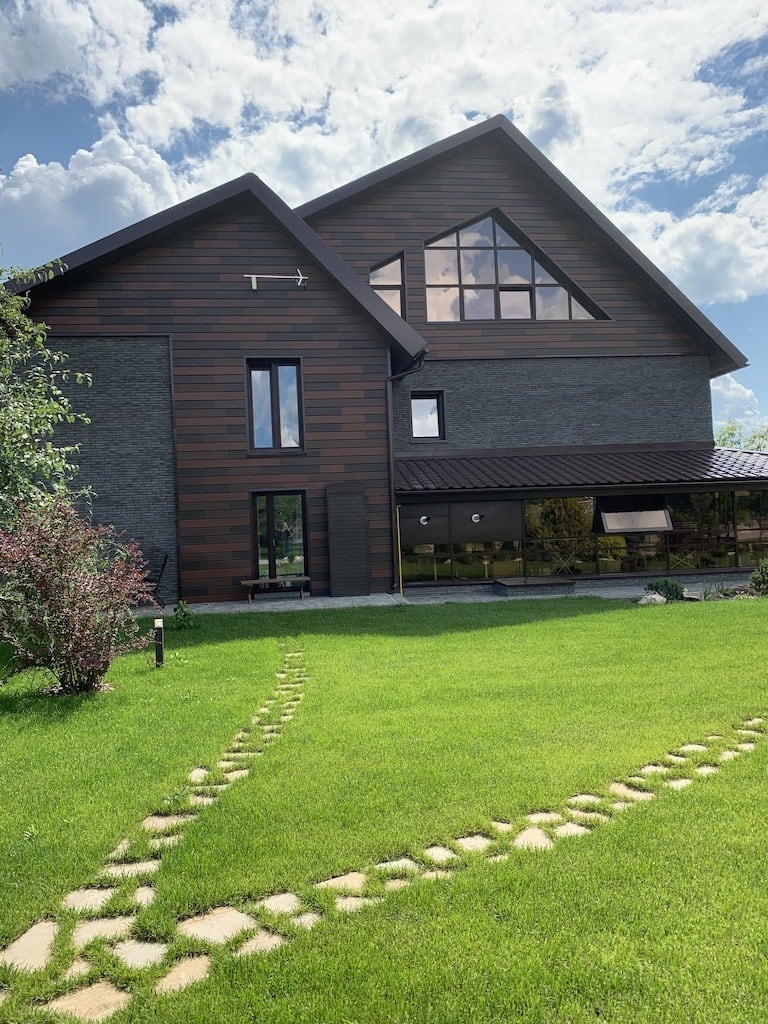 Автор дизайн-студия ИНТЕРЬЕР-WEST, руководитель Андрей Андреевский